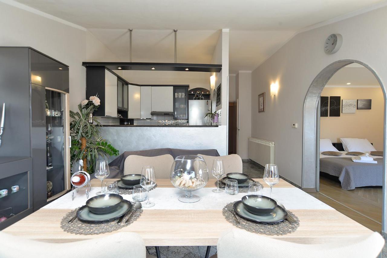 Apartment Mirela 2145 Fazana Ngoại thất bức ảnh