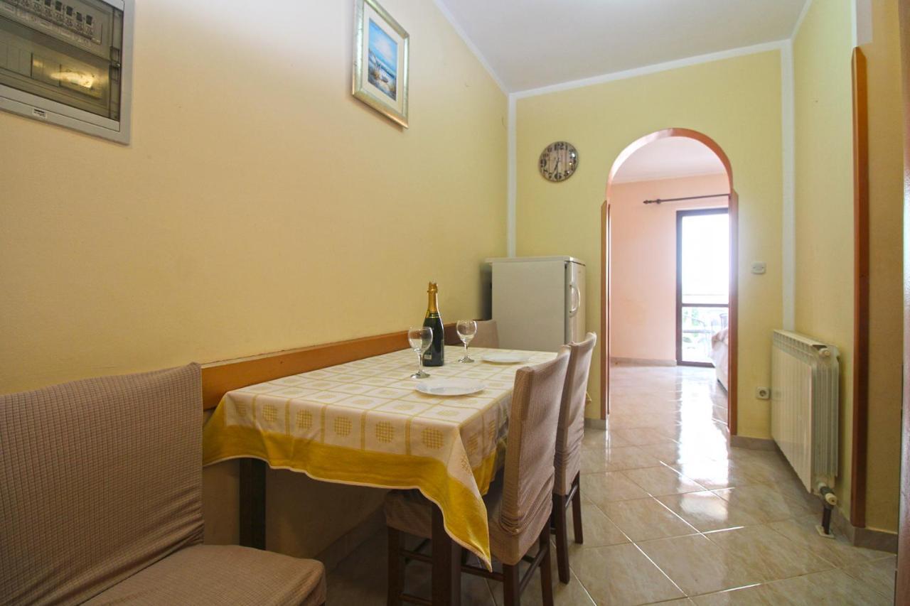 Apartment Mirela 2145 Fazana Ngoại thất bức ảnh