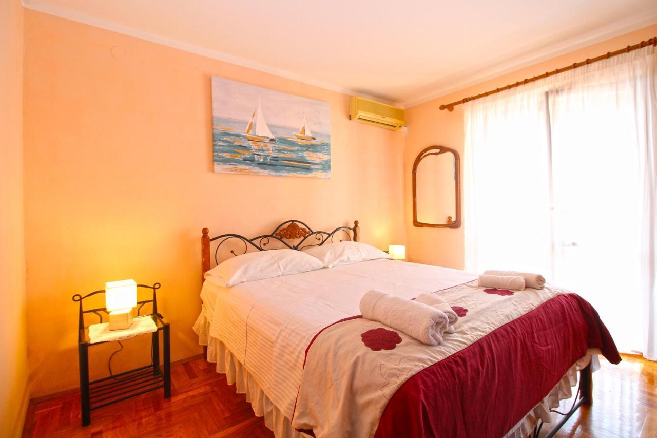 Apartment Mirela 2145 Fazana Ngoại thất bức ảnh