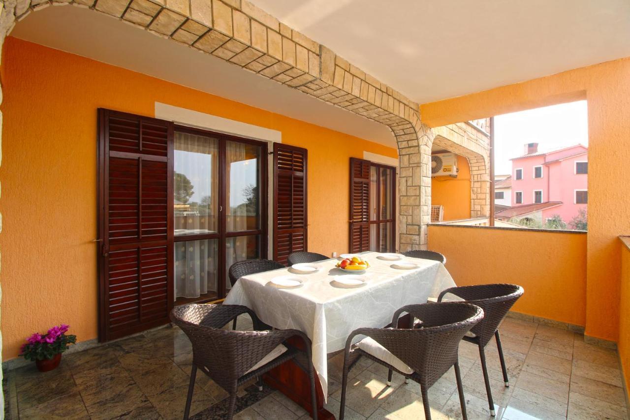Apartment Mirela 2145 Fazana Ngoại thất bức ảnh