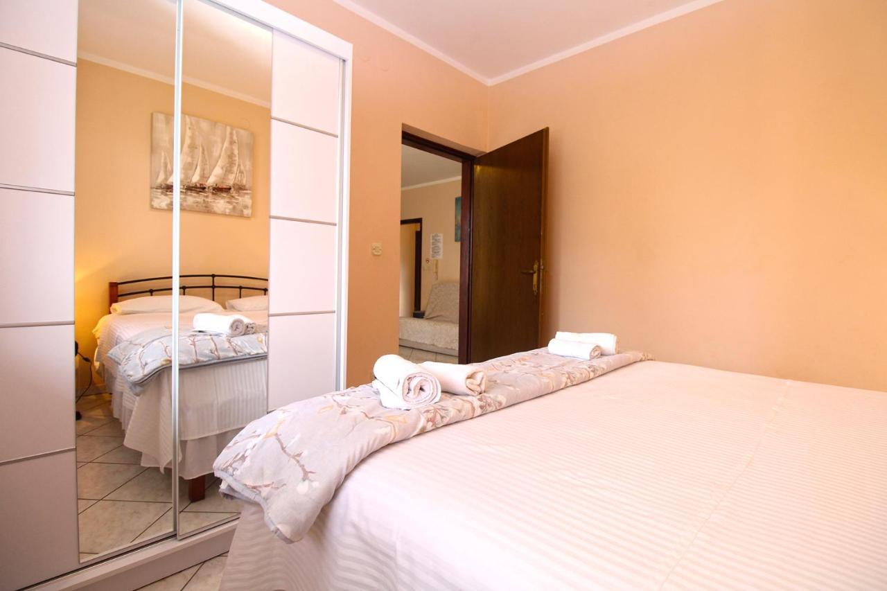 Apartment Mirela 2145 Fazana Ngoại thất bức ảnh