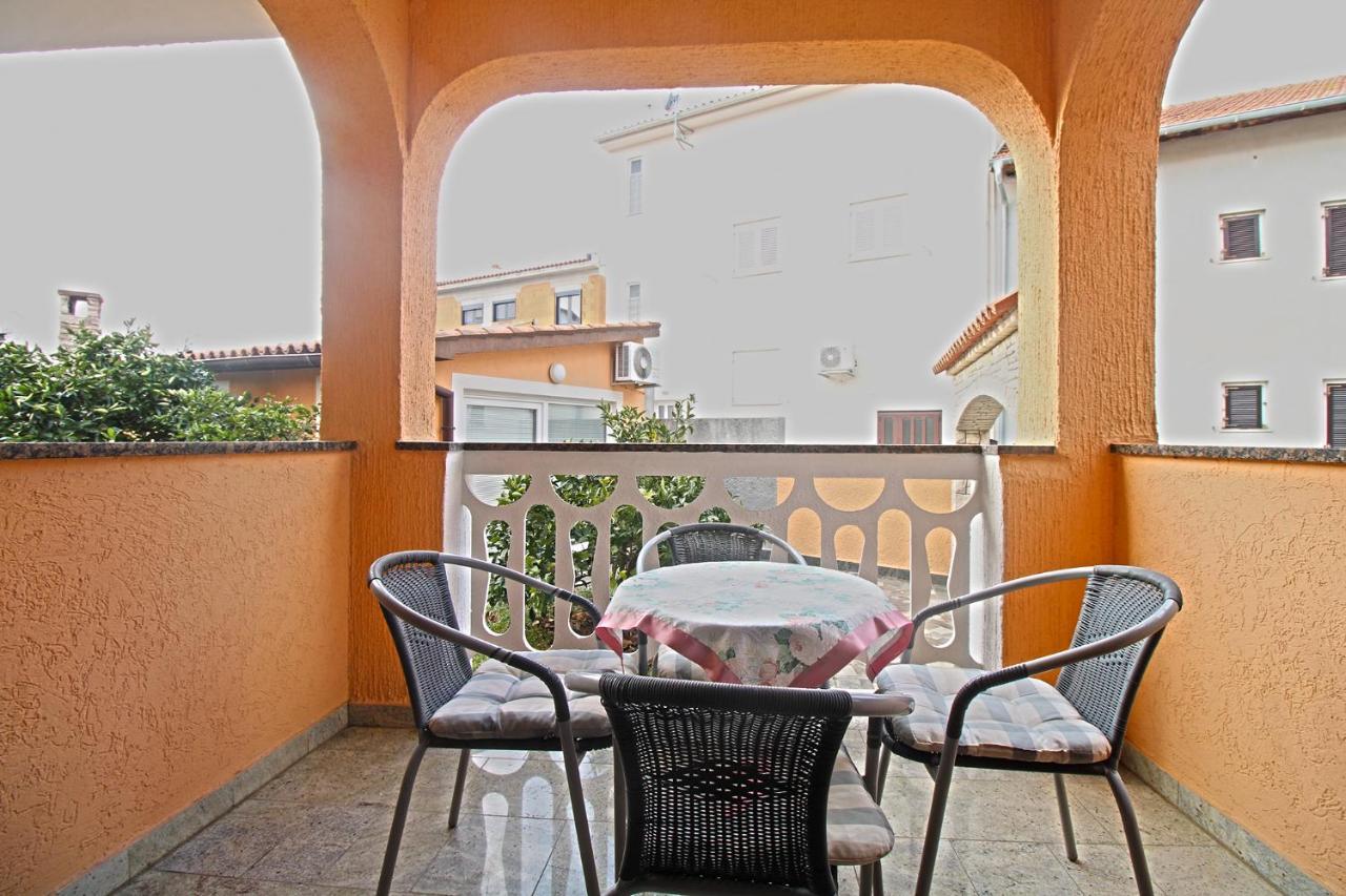 Apartment Mirela 2145 Fazana Ngoại thất bức ảnh